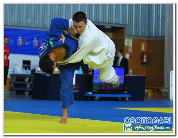 CEU 2011 100136